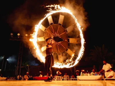 SafariFireShow.webp